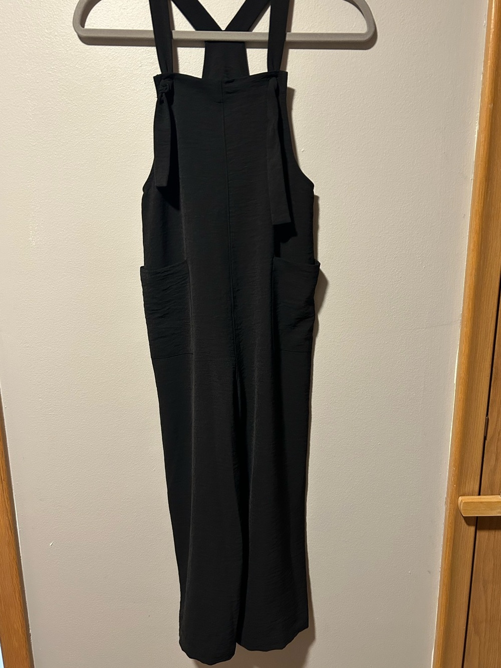NWT Black Wide Leg Jumpsuit Size M Cropped Minimalist Sleeveless Boutique - Picture 5 of 9